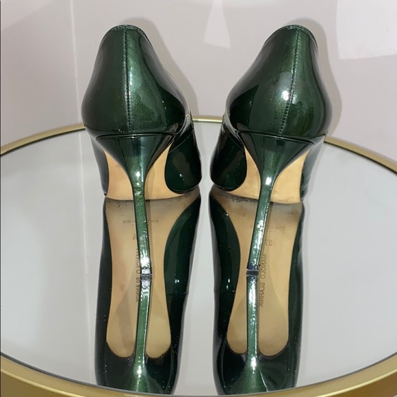 Manolo Blahnik Pointed toe heels - Picture 2 of 13